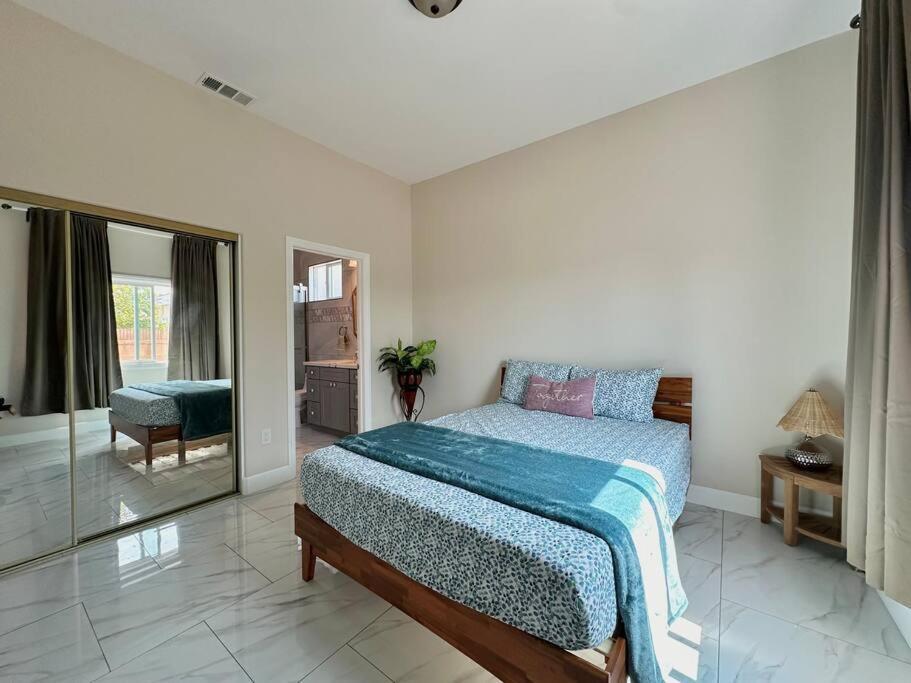 Midway City New Renovated House In Little Saigonヴィラ エクステリア 写真