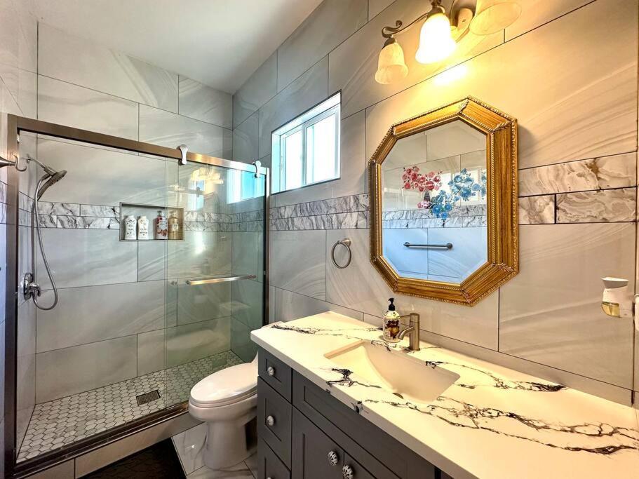 Midway City New Renovated House In Little Saigonヴィラ エクステリア 写真