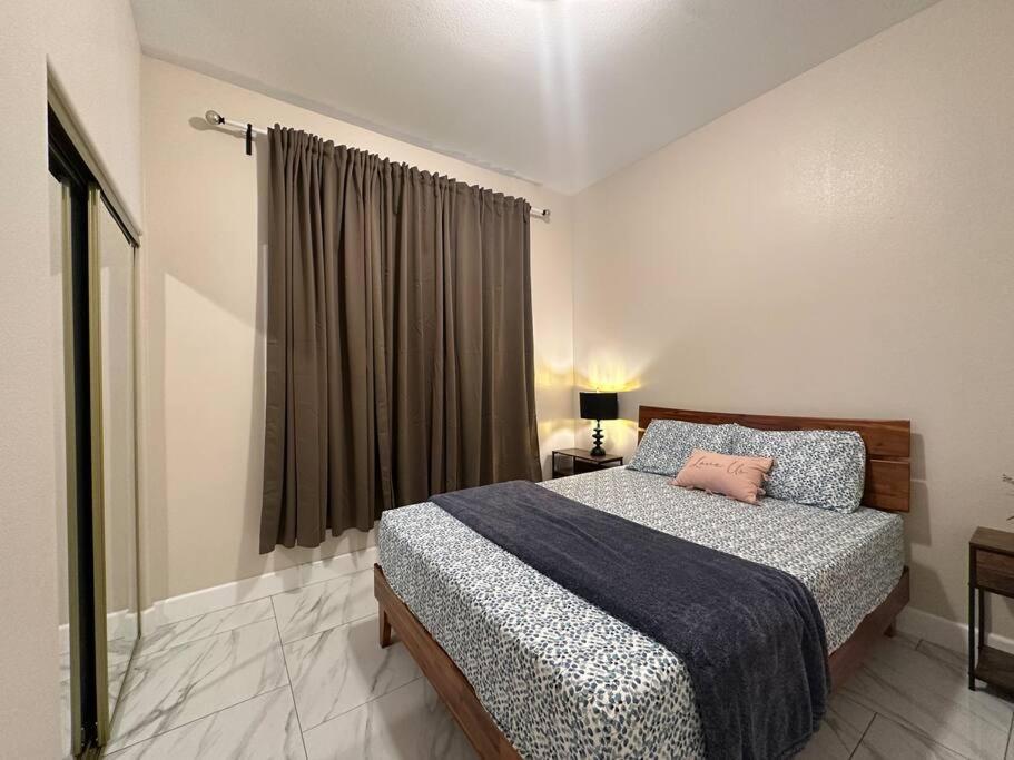 Midway City New Renovated House In Little Saigonヴィラ エクステリア 写真